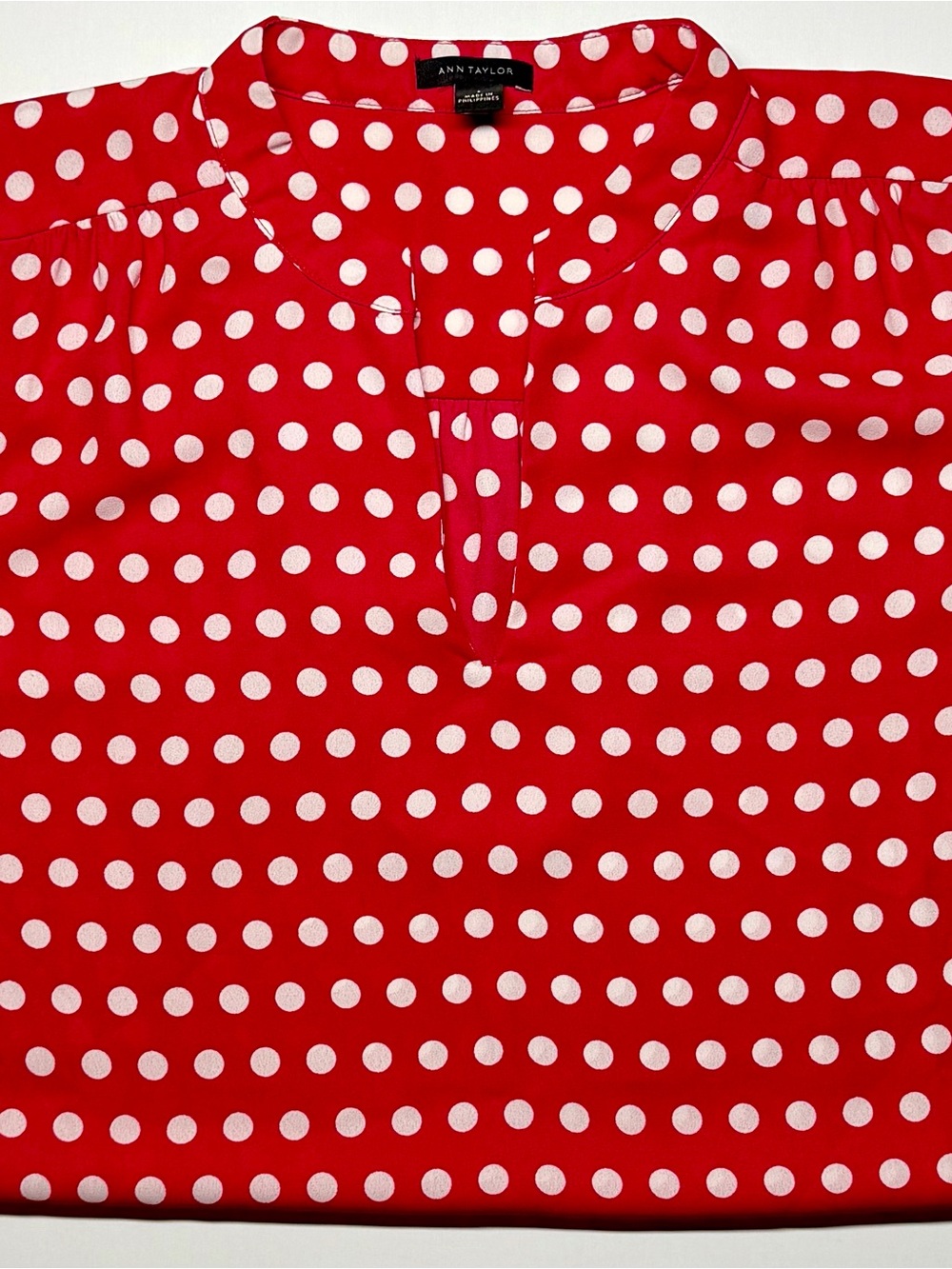 Ann‎ Taylor Red & White Polka Dot Split‑Neck Blouse | Size Small